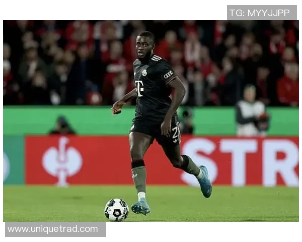 埃贝尔：期望与于帕梅卡诺续约，他是世界上最好的后卫之一